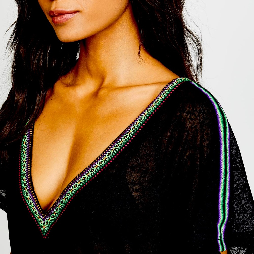 Pitusa V Back Cover Up Black